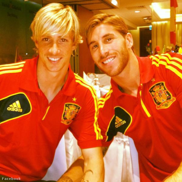 Fernando Torres és Sergio Ramos