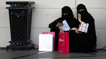 A szaúdi állam szerint szélsőséges ideológia a feminizmus és a homoszexualitás