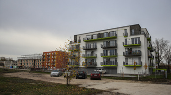 Mercedesvárosban a szovjet laktanya is megszépült