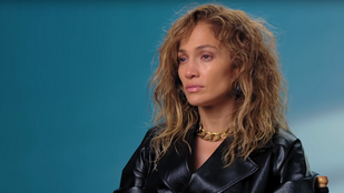 A ruhái helyett most a sminkjének mondott búcsút Jennifer Lopez egy férfimagazin kedvéért