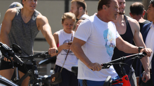 Arnold Schwarzenegger fia leutánozta apja híres pózát