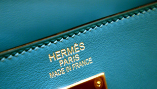 Hermès alkalmazottak segítették a hamisítókat