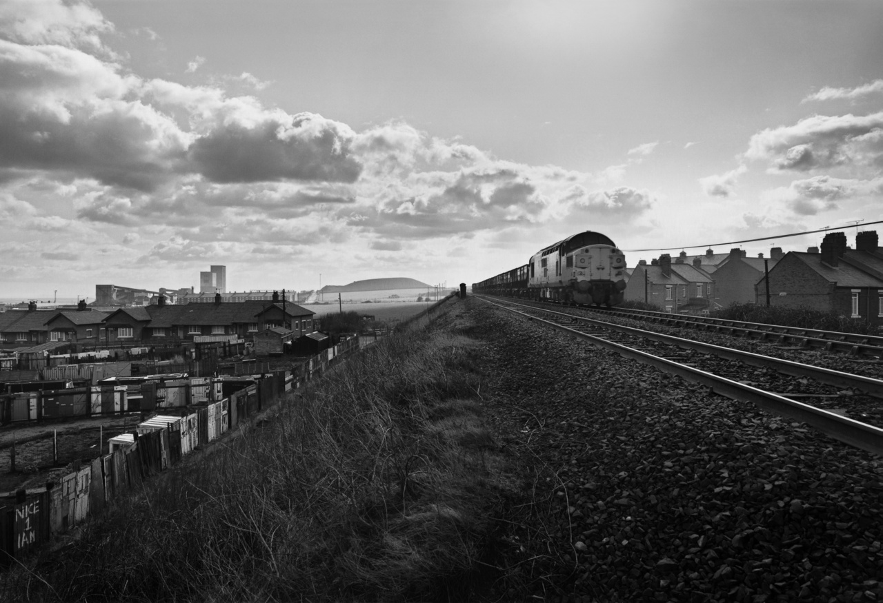 Szenes vonat és a Dawdon Colliery, Seaham, 1983