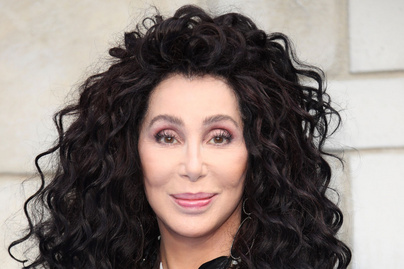 A 73 éves Cher testre feszülős ruhában keltett feltűnést - Még most is vérbeli díva