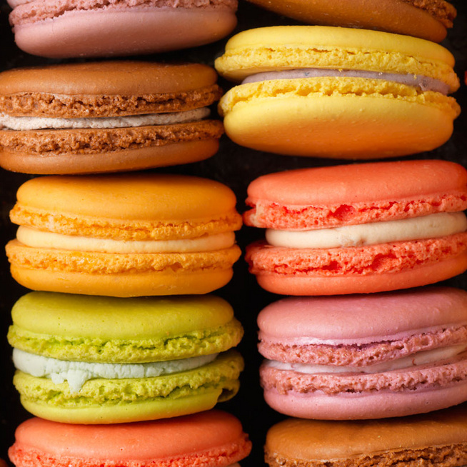 Elegáns és bájos édesség a macaron – A francia cukrászműhelyek csodája
