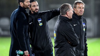 Klinsmann radikális változtatásokba kezdett, Petry Zsoltot is lecserélte a Herthánál