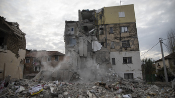Magyar mérnökök és statikusok utaznak a földrengés sújtotta Albániába