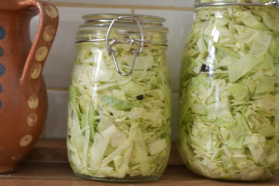 Házi probiotikum és a legjobb ízű savanyúság egyben: fermentált káposzta