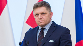 Robert Fico olyan hangosan védett egy rasszista képviselőt, hogy a szlovák rendőrség vádat emelt ellene