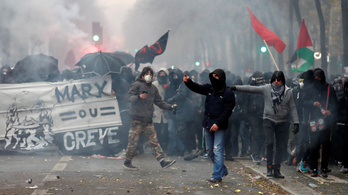Könnygáz és káosz Franciaországban