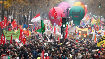 Folytatódnak a franciaországi tüntetések