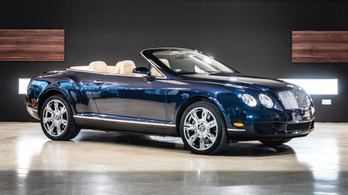 Vajna-árverés: a 10 milliós Bentley 15 millióért ment el