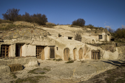 Magyar barlanglakások: mutatjuk, milyen volt egy otthon Noszvajon