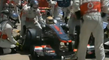 2,3-es csúcs és blőd hibák a McLaren-boxnál
