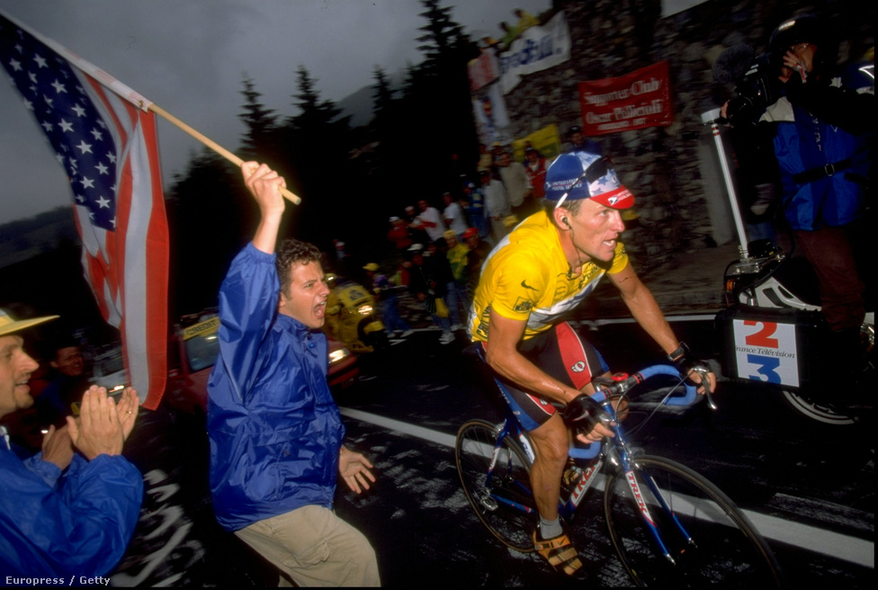 Lance Armstrong a Tour-rekorder, 1999 és 2005 között hétszer nyert sorozatban. 