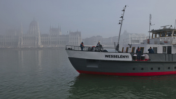 Újult erővel döngölhet a magyar jégtörő flotta