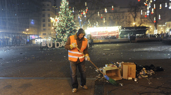 Reggel hattól eltakarítják a szilvesztert Budapest utcáiról