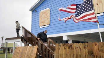45 milliárd dollár kárt okoztak a tavalyi időjárási katasztrófák az Egyesült Államokban