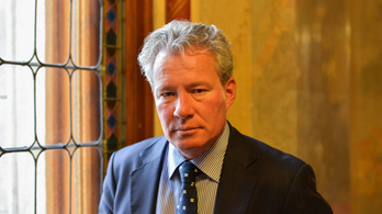 Pálffy Istvánt leváltották a dublini nagykövetség éléről