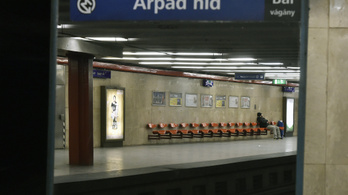 Azt kérik civilek, ne nevezzék át az Árpád híd metrómegállót