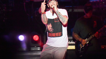 Bejelentés nélkül adta ki legújabb albumát Eminem