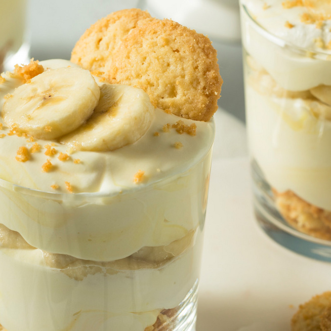 Sütés nélküli, selymes banános desszert: vaníliás, mascarponés krém az alapja