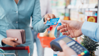 Egy benzinkutas rájött, hogyan csalhat bankkártyás fizetésnél