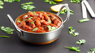 Gyors és egészséges vörösbabcurry – hússal és anélkül is sikere lesz