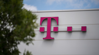 A Telekom bejelentette, hogy tíz év után árat emel