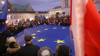 Az Európa Tanács vizsgálatot indít a lengyel jogállamiság helyzetének ügyében