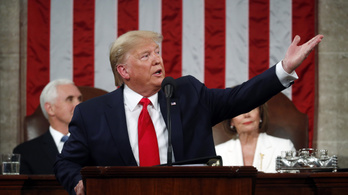 Impeachment: felmentette Donald Trumpot az amerikai szenátus