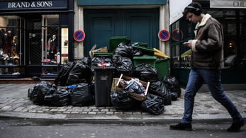 A hulladékégetők is sztrájkolnak, ellepte Párizst a szemét