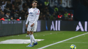 Látványos gólt lőtt a Lyon védője, a saját kapujába
