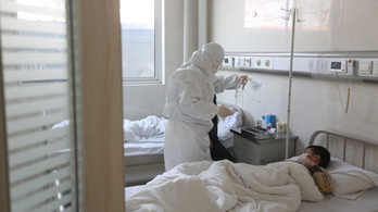 Kínai koronavírus: egy nap alatt kiugróan megnőtt a halálos áldozatok száma