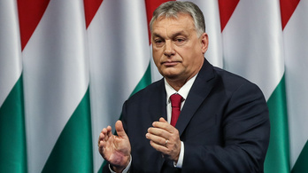 Mi az a furcsa kékes-lilás folt Orbán Viktor tenyerén?