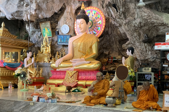Buddha lábnyomának nyomában – avagy egy kurta kaland Dél-Thaiföldön