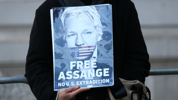 A WikiLeaks alapítója megvesztegetéssel vádolja Trumpot