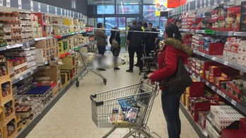 Nem zárt be a temesvári Lidl, miután egyik vevőjük meghalt a boltban