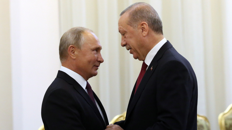 Erdoğan: Nem vonulunk vissza Szíriában