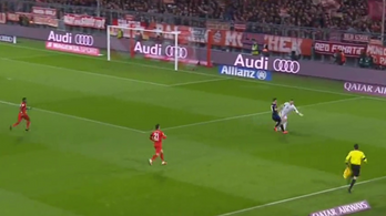 Neuer összeneuerezett egy gólt a Bayern meccsén