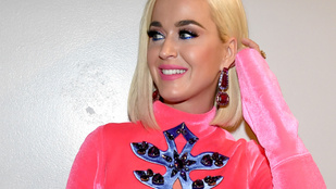 Katy Perry összeesett az American Idol forgatásán, viccet csinált belőle