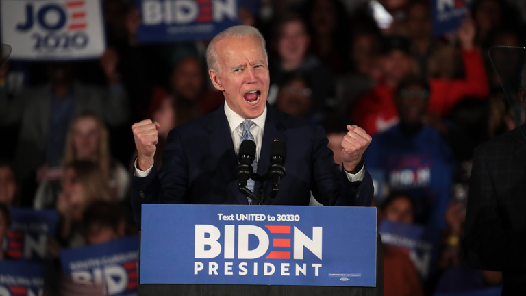 Biden nagyon megverte Sanderst Dél-Karolinában