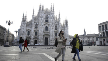 Üres a milánói dóm nagyböjt első vasárnapján