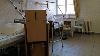 Minden negyedik beteg és minden második elhunyt kórházi fertőzésként kapta el a koronavírust Magyarországon