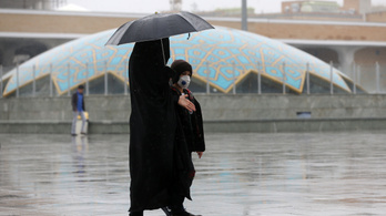 Iránban egy hónapra bezárják az összes iskolát