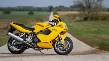 Használt: Ducati ST4 - 2000.
