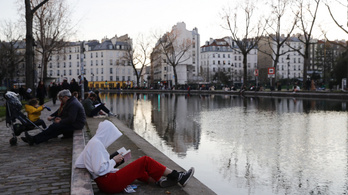 29 új halott, közel 1000 új fertőzött szombat óta Franciaországban