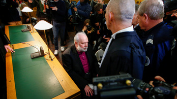 Öt év börtönt kap a francia pedofil pap