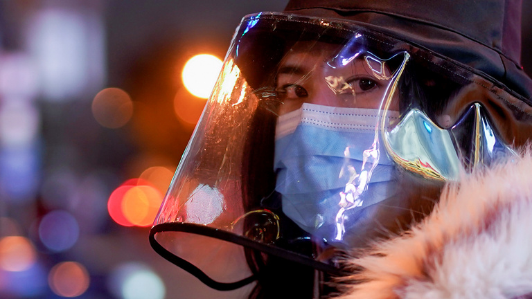 Kínában 43 ezer tünetmentes, a statisztikákból kimaradó fertőzöttet is azonosíthattak