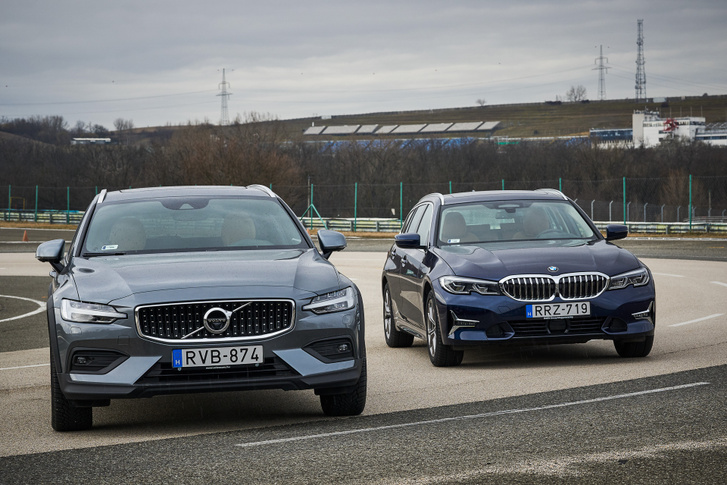 A két orr egészen más design: a Volvo mint egy monolit, a BMW csupa hajlítás és préselt hullám